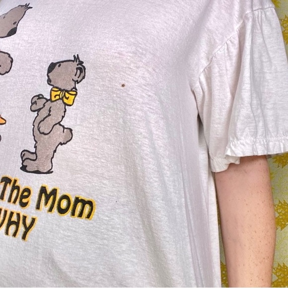 Vintage 90s white & neon ombré I'm the mom bears shirt 🐻 - Picture 5 of 8